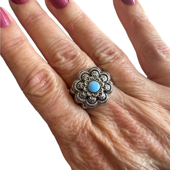 Vintage Bohemian Silver Flower and Turquoise Ring - Picture 2 of 5